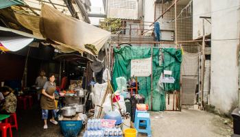 Questo centro commerciale abbandonato di Bangkok nasconde un segreto…